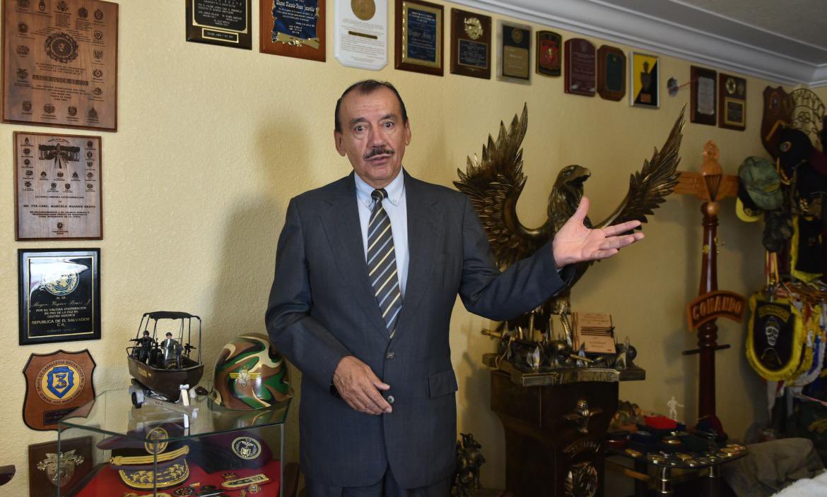 ¡WAGNER BRAVO Y PACO MONCAYO SE SUMAN AL GOBIERNO DE GUILLERMO LASSO!

Bravo, ex jefe de Estado Mayor del Ejército, asumirá la Secretaría de Seguridad, mientras Paco Moncayo será el consejero de Gobierno para la Seguridad Nacional.