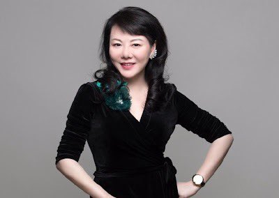 #一人一推 罪名/指控： 非法经营罪 刑期：3年 
耿潇男，女，1974年出生，北京出版人，独立电视制作人，文化企业。2020年9月9日被警方带走。她致力于公益事业，为异见人士发声，目前身陷牢笼。希望每一次呼吁的声音都成为中共的压力。