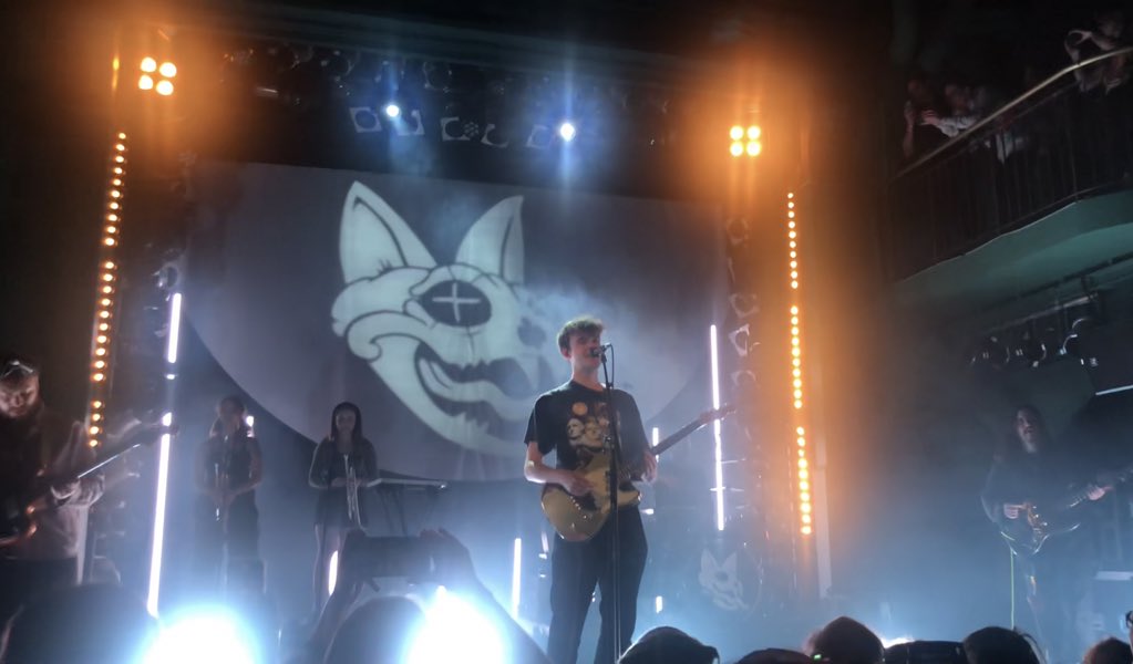 txnjxv's tweet photo. 🧵 of pics i took at the lovejoy gig in hamburg :)
#lovejoyhamburg #inselaffetour https://t.co/d09Zo6URTX