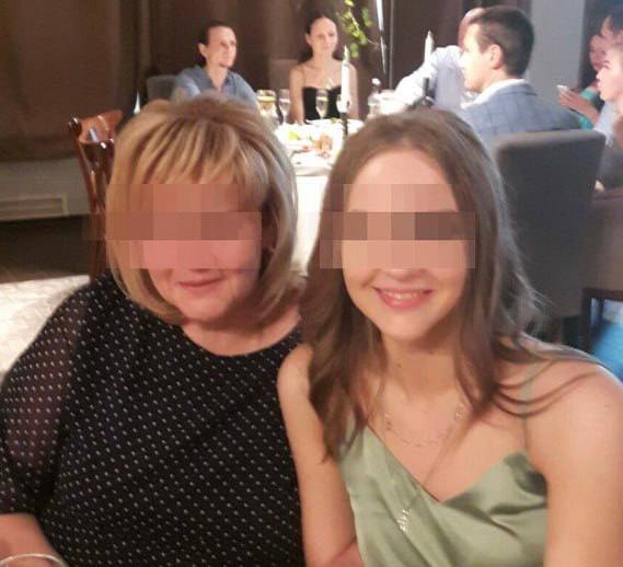 🤦‍♀️ Маразм крепчал
Это гребанный звиздец
Москвичка донесла на собственную дочь за то, что она против войны
Татьяна Б. из Очаково-Матвеевского поссорилась с дочерью из-за войны: мать высказалась за РФ, дочь — за Украину.