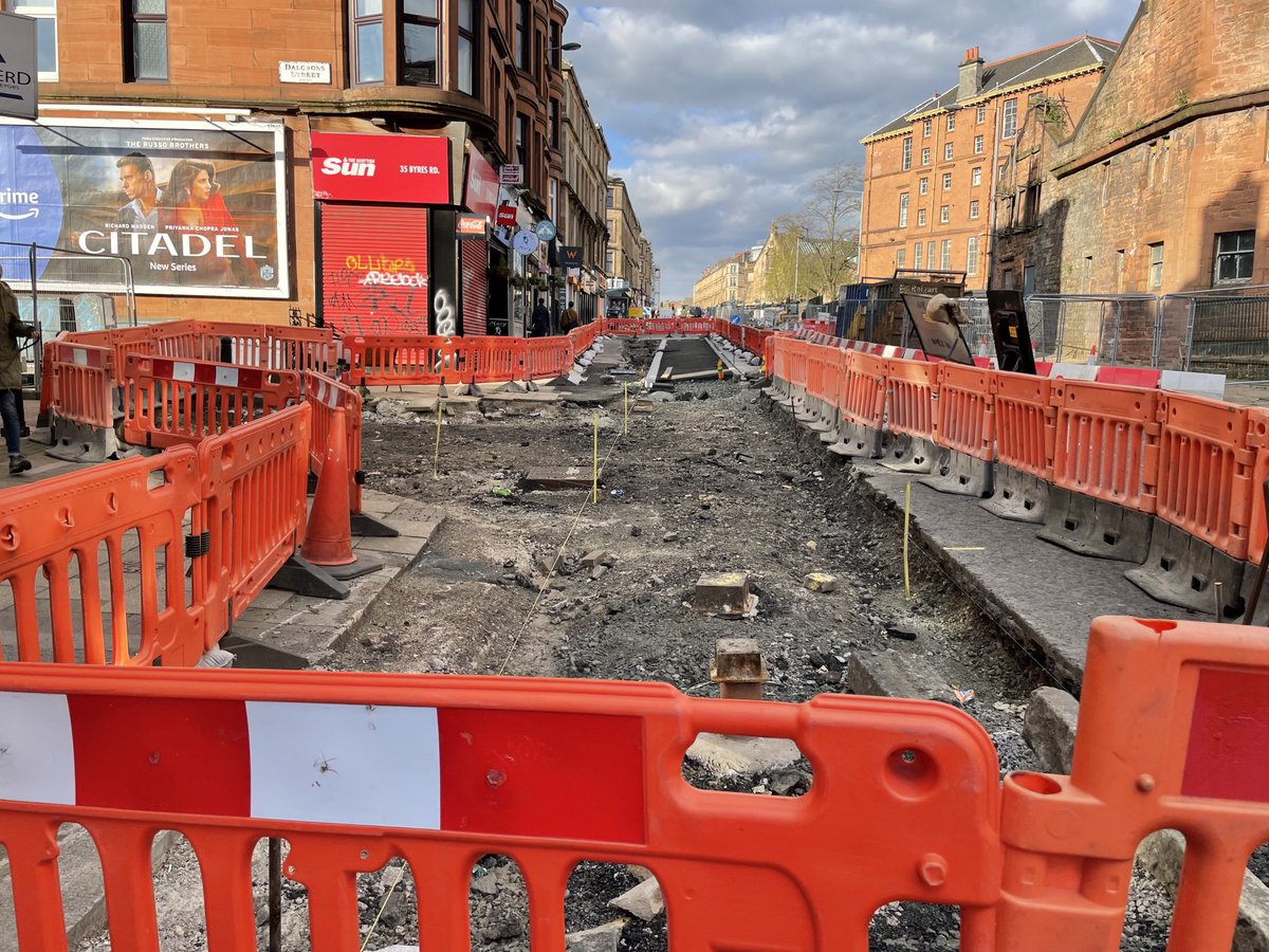 I work in construction. I get it. However, I have never known so many road closures. They are all over the west end! 

This is the bottom of Byres Rd. Hope it will be worth it in the long run 🤷‍♂️

#construction
#roadclosures
#byresroad
#upgrades