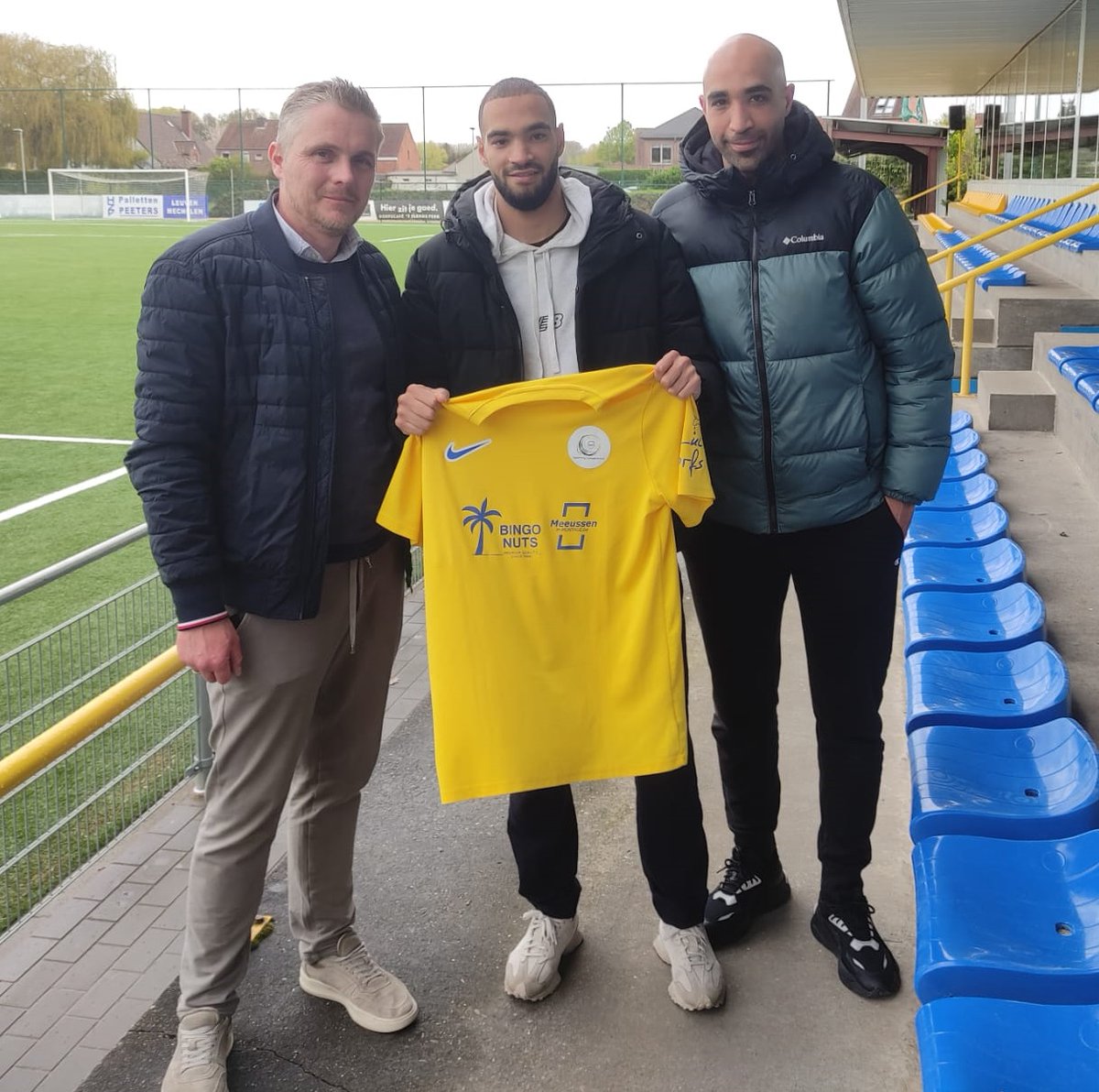 Sp_Kampenhout's tweet photo. Sporting versterkt zich met twee nieuwkomers
• Yassine Gasmi (14-05-2001) komt over van de Waals-Brabantse eersteprovincialer FC Grez-Doiceau, waar ...
https://t.co/YH8gwOsOKj
#wijzijnSpK #futureiseverything #voetbal #daarisem https://t.co/j2tsQ75E8x