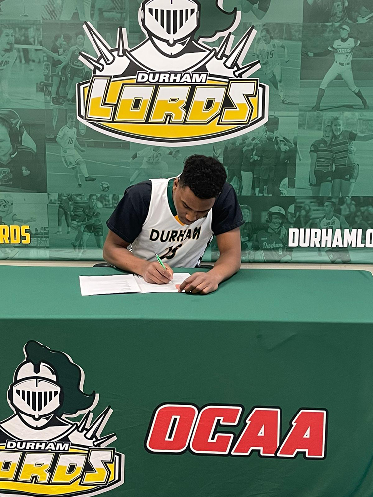 MetroPrepSports's tweet photo. Jeremiah, thank you for your time and dedication to  Metro Prep for the past several years.  We wish you all the best with the Durham Lords! 🎉
#metroprep #metroathletics https://t.co/JQNwTAfmpz