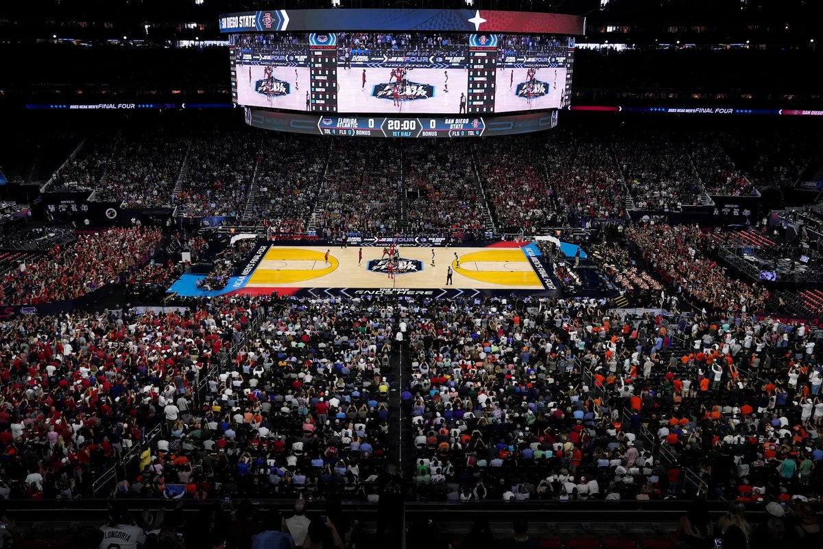 echodragon77's tweet photo. RT DaytonHoopla: Miss #MarchMadness? So do we.

Relive the magic with these extended highlights👇

https://t.co/n1C8rdWt92 https://t.co/dMfYnoo8ot