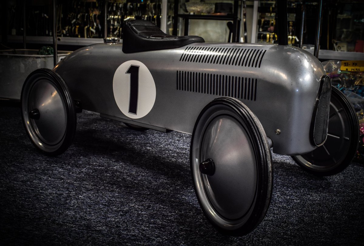 spacejunk_c's tweet photo. "№1."
#SpaceJunk #Nikon #NikonD3400 #NikonPhotography #Adobe #AdobeLightroom #Lightroom #NoFilter #NoFilters #Photography #PhotoEditor #PhotoEditing #Vintage #Vintage #PedalCar #VintagePedalCar #RealSteel #RaceCar #Racing #CosterCar #GravityCar #SoapBoxRacer #OriginalArtWork https://t.co/I7N2Lzmow4