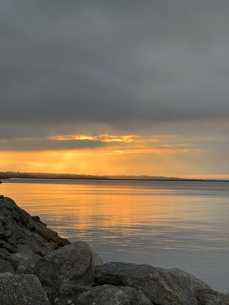 A beautiful sun rising in April, along the Prom, Salthill in Galway 🌅 
#SunriseLover