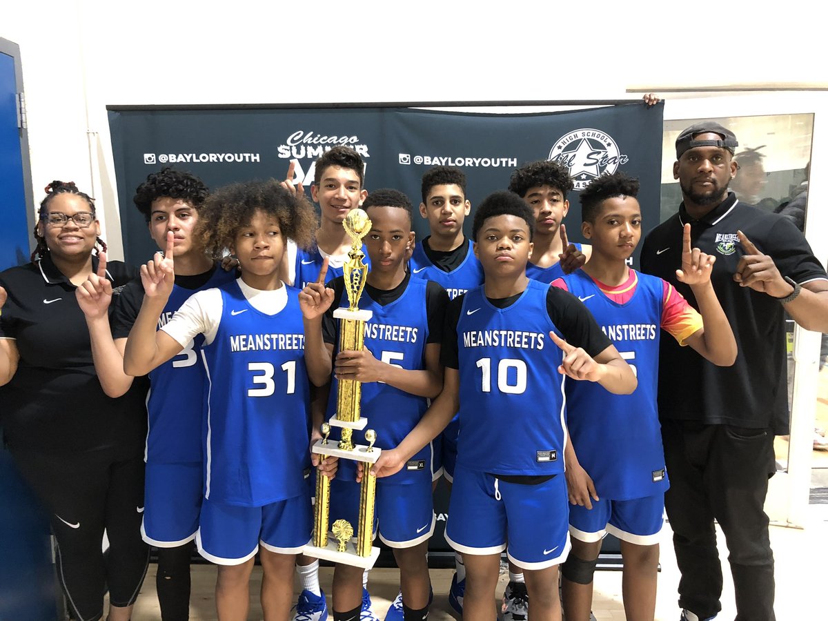 Byfsports's tweet photo. Recap from the Spring Showdown! Here are some of your champions! Let’s give them a 👇🏾 @SLAM_HS @DELLISONSCOUT @ILSCReport @illinoisoutwork  @lgnite @ALL_WISCONSIN @MeanstreetsEYB https://t.co/5ncFVcGD5C