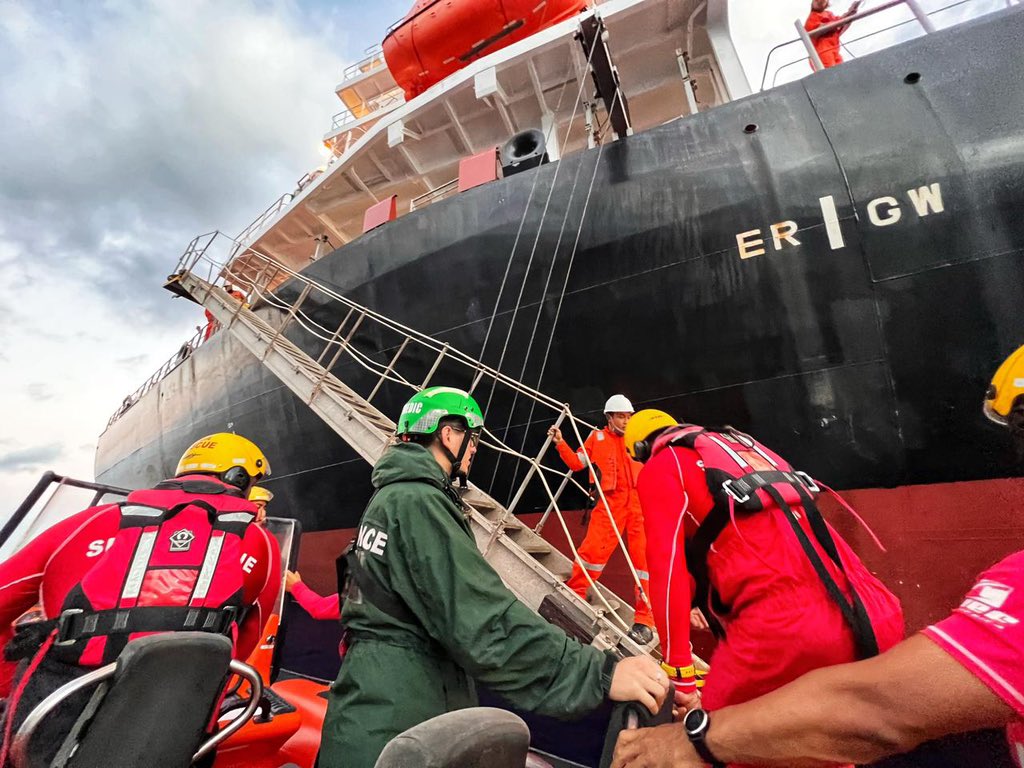 MichaelGagaHale's tweet image. Looking for a Paramedic to join me in St Helena and to look after my team whilst I’m away on leave 😄

Message me if you have any questions regarding the role or life here on St Helena!

headmedical.com/job/locum-seni…