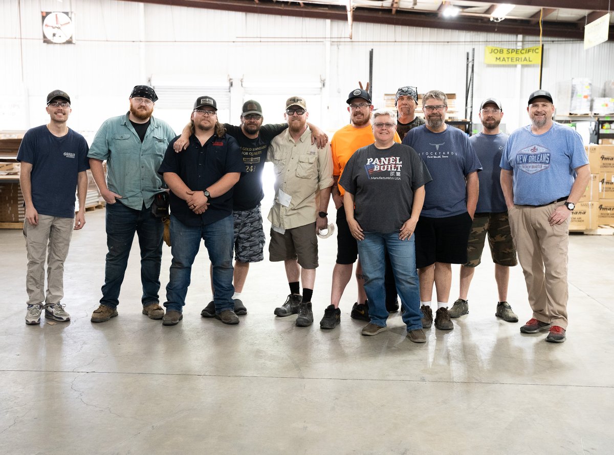 #TeamworkTuesday
Our shipping team at our Blue Ridge location is the best! You can trust that they will do everything possible to get your order to you quickly and easily.