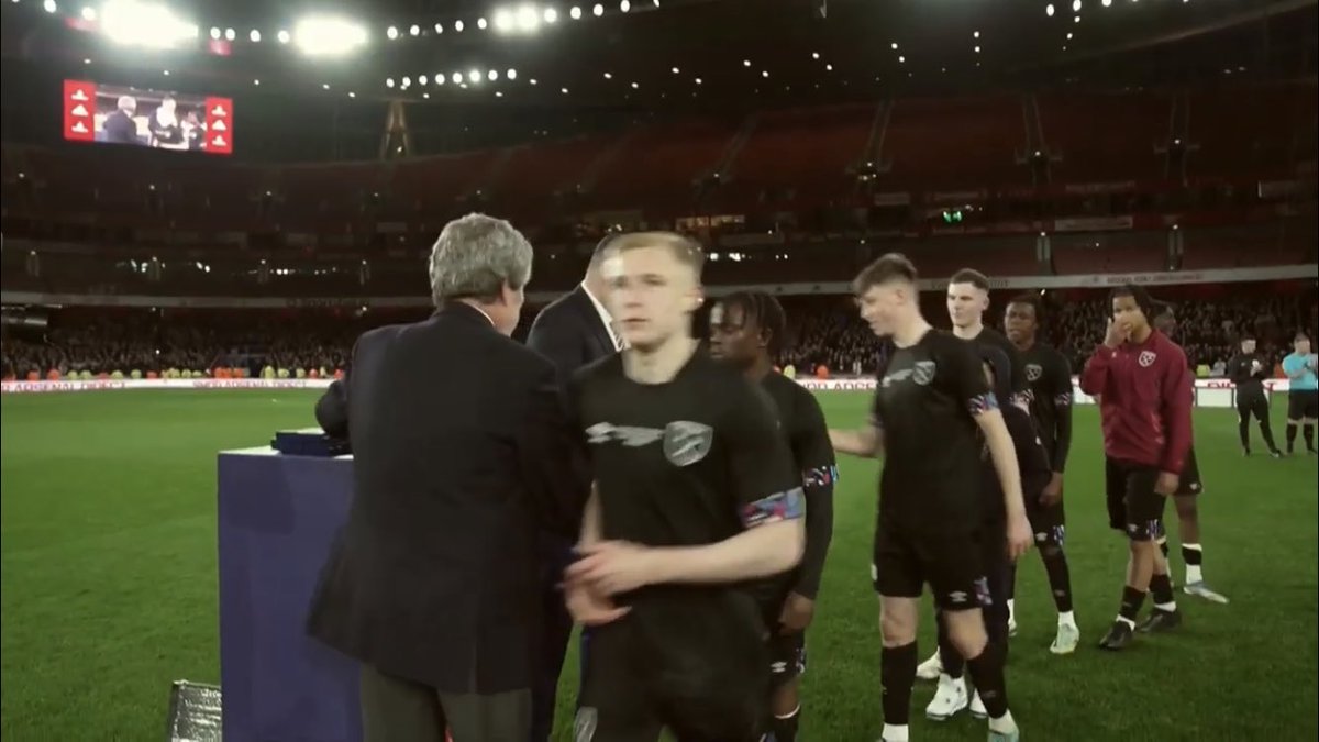 BrianWParish's tweet photo. @RCS_sport @BattrumRyan @WestHam https://t.co/ibxUK1dM3l