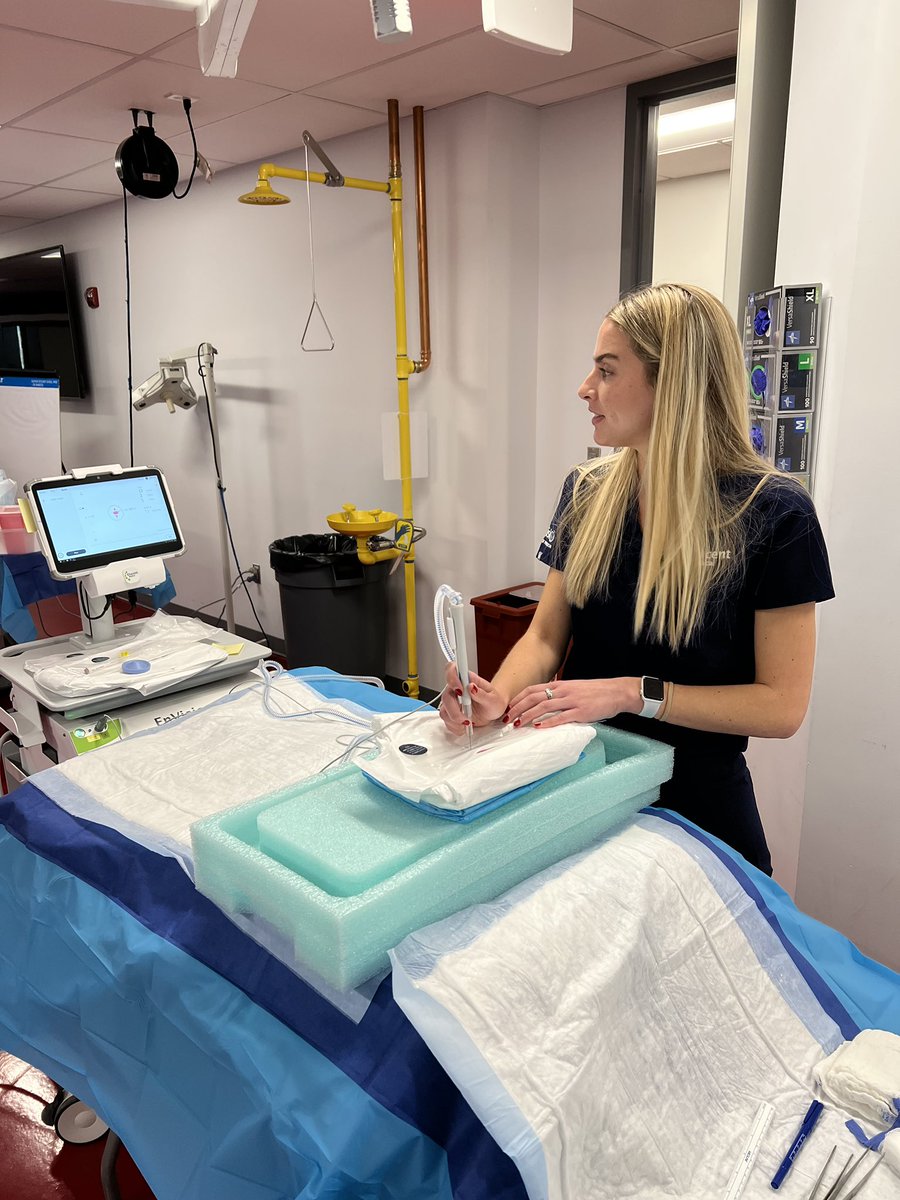 elucentmedical's tweet photo. 🐝 #BostonBuzz ASBRS has officially began! Our clinical education team is already in Boston assisting with the Advanced Axillary Dissection premeeting course! We can’t wait to see you all on the show floor.
#PowerOfPrecision #ASBRS23 @ASBrS https://t.co/fSxFa5IcMX