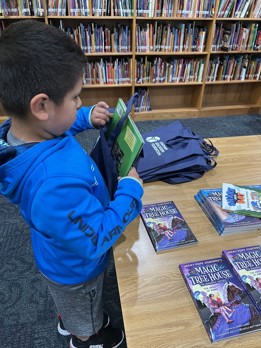 hsgaines's tweet image. Thank you to the Chatham Education Foundation for providing 5 new books for every student at VCE to read over the summer. My students were thrilled to have new books to read! ♥️ @VirginiaCrossEl