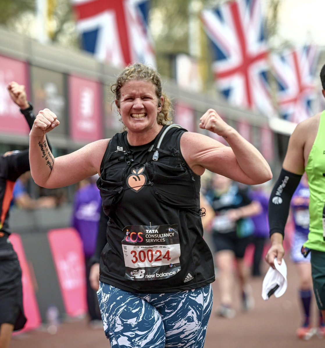 dionnew's tweet image. Ah the official @LondonMarathon race pics are EPIC🤦‍♀️🤣🤣🤣 #WeRunTogether