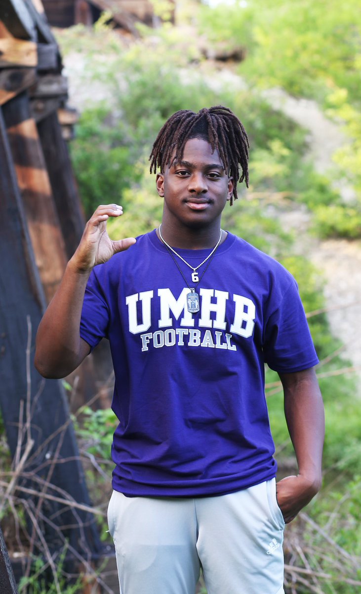 Excited for this young man’s future at UMHB. We were lucky enough to shoot his senior photos and his older brother Kendall’s senior photos a couple of years ago! Good luck Kory!