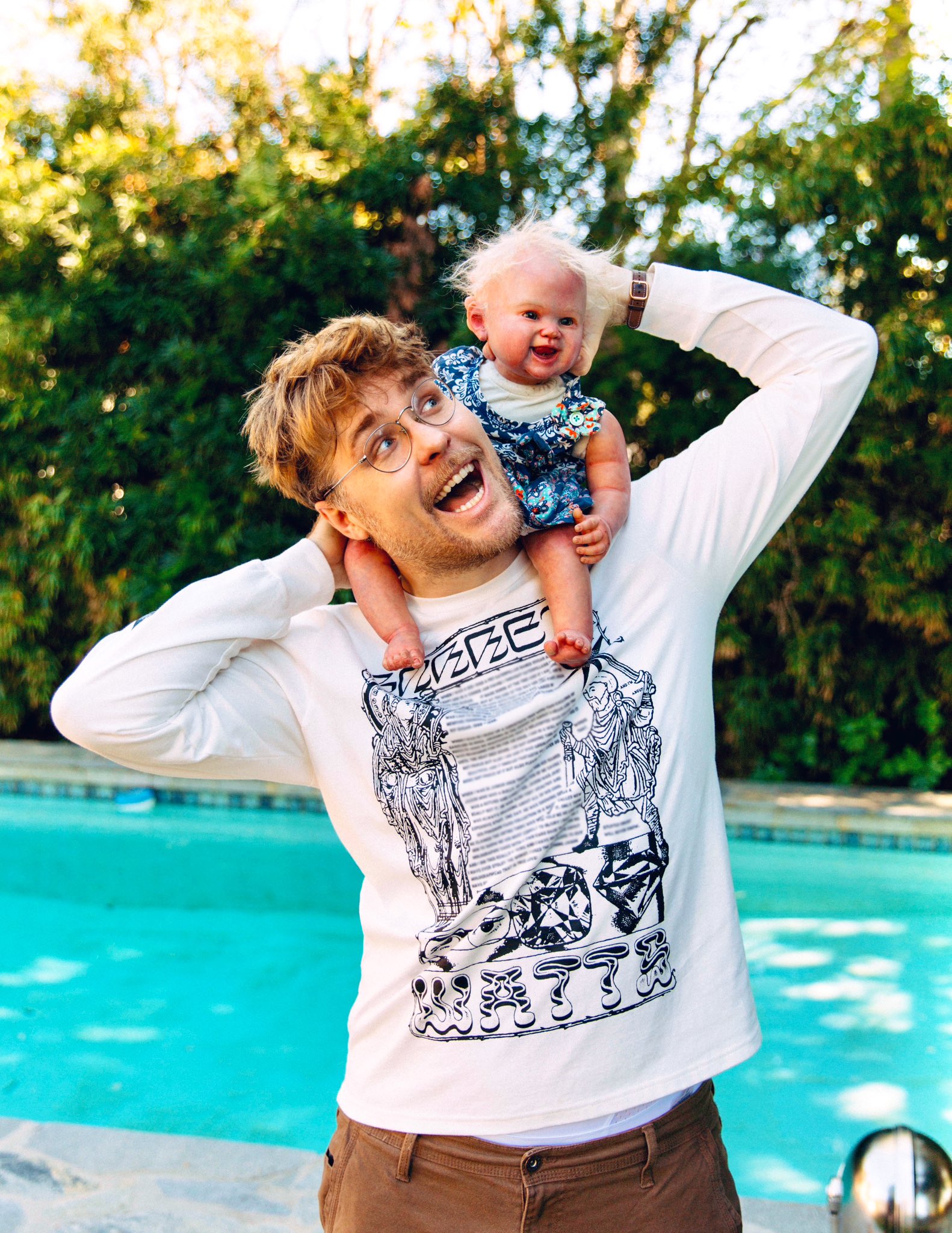 Garrett Watts on X After 10 years of being on the internet My merch is finally dropping THIS FRIDAY 4 28 https t WkpHOijeU3 You ready https t KnpmEmdaXl X