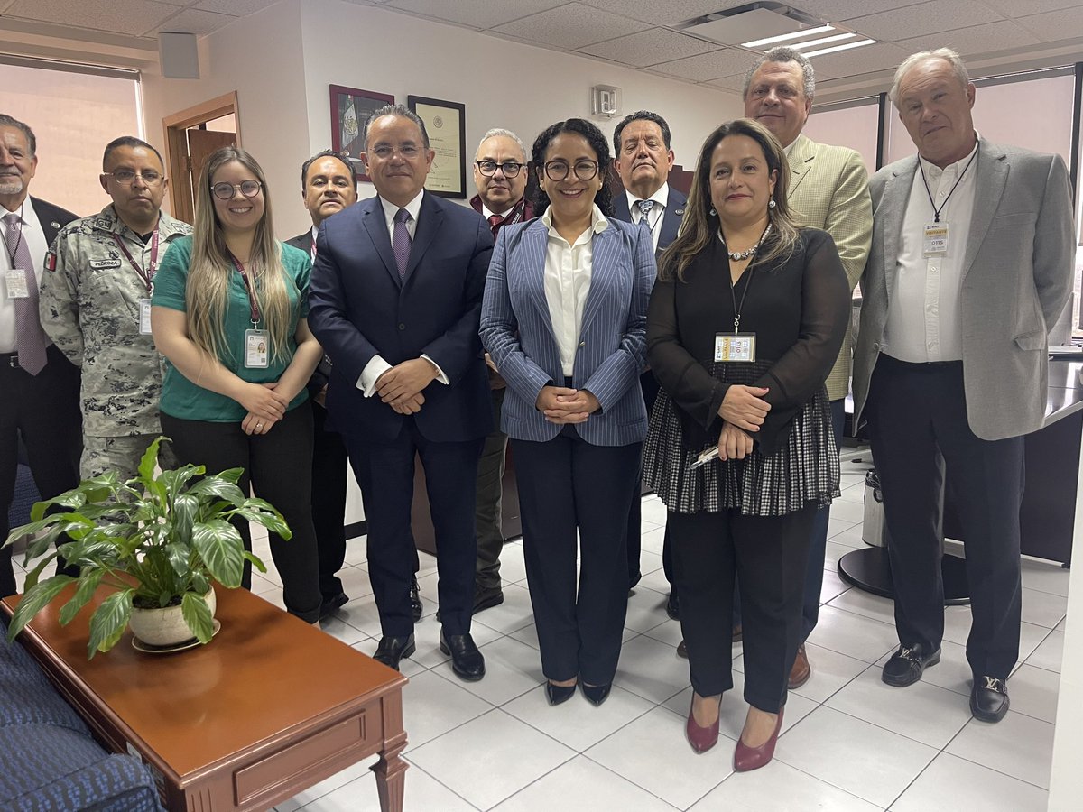 En reunión de trabajo con la licenciada <a href="/citlali_navarro/">Citlalli Navarro</a>, Directora de Planeación de la #ANAM, se expusieron los temas prioritarios para el sector autotransporte, equipamiento, modernización de aduanas y programas de automatización para el despacho eficiente de mercancías.