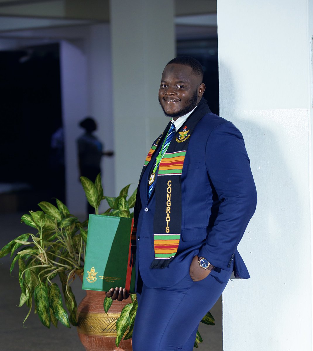 Mr_A_Musah's tweet photo. A 4-year programme. Approximately  three years spent in the classroom, one year on the field(through internship). BSc. Quantity Surveying and Construction Economics 👷🏾‍♂️.
ALHAMDULILLAH 🙏🏿
My heartfelt appreciation to every single being who contributed to this fulfilment ❤️. https://t.co/zsoih141Os