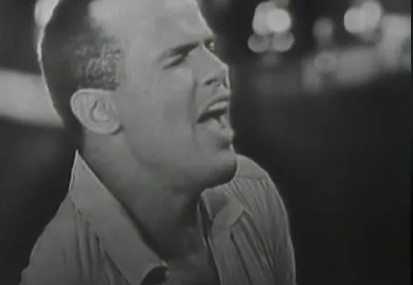 World0fMarriage's tweet photo. #HarryBelafonte What can I say when I heard Day O I spent three weeks singing a song until I realize I was singing about picking 🍌the actor activist singer, and that’s just some of the stuff that he does. 
Brilliant man brilliant talent my thoughts go out to his family. https://t.co/LnsFImFv3E