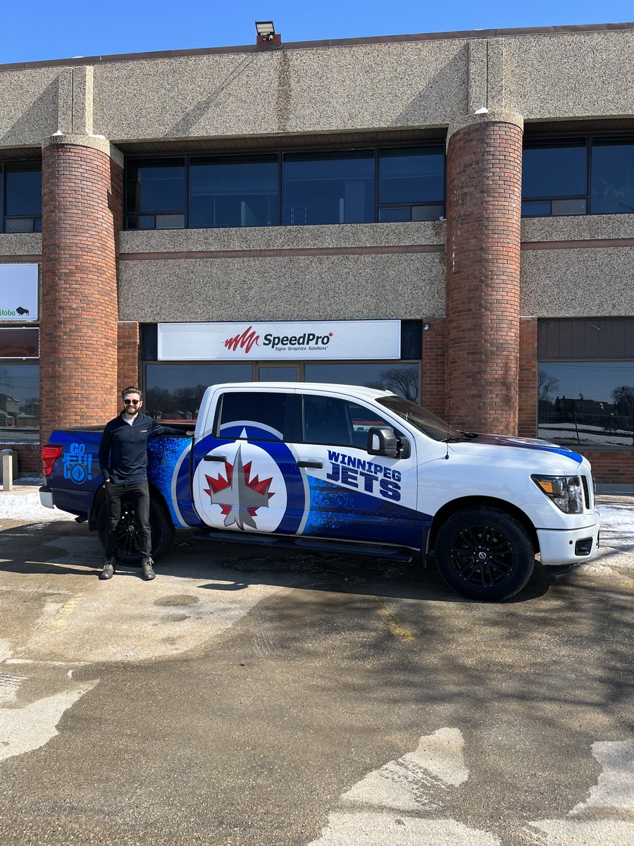 SpeedproCanada's tweet photo. Go Jets Go!  This truck wrap gets noticed...especially at Play Off Time! Great wrap by SpeedPro Winnipeg North! Eye-catching! Now for the WIN!!  #SpeedPro #SpeedProWinnipegNorth #carwraps #truckwraps #vehiclewraps #getnoticed https://t.co/3XTN6ra8Tz