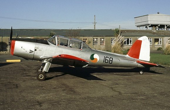 aaron_cr1's tweet photo. #OnThisDay in 1980 Lt Alan Hickey and Cpl John Monaghan were lost in an aircrash in an De Havilland Chipmunk T.22 (Ex-RAF) registered as IAC 200 at Gormanstown Camp. The Chipmunks arrived in 1951 and were used as a Basic Trainer Aicraft for decades.
#InServiceToTheState https://t.co/X5ym7LgVMK