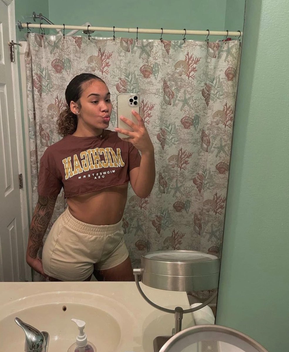 DaRealQueenHo_'s tweet photo. Happier. Healthier. Healed. ❤️ https://t.co/oq2xVOD5St