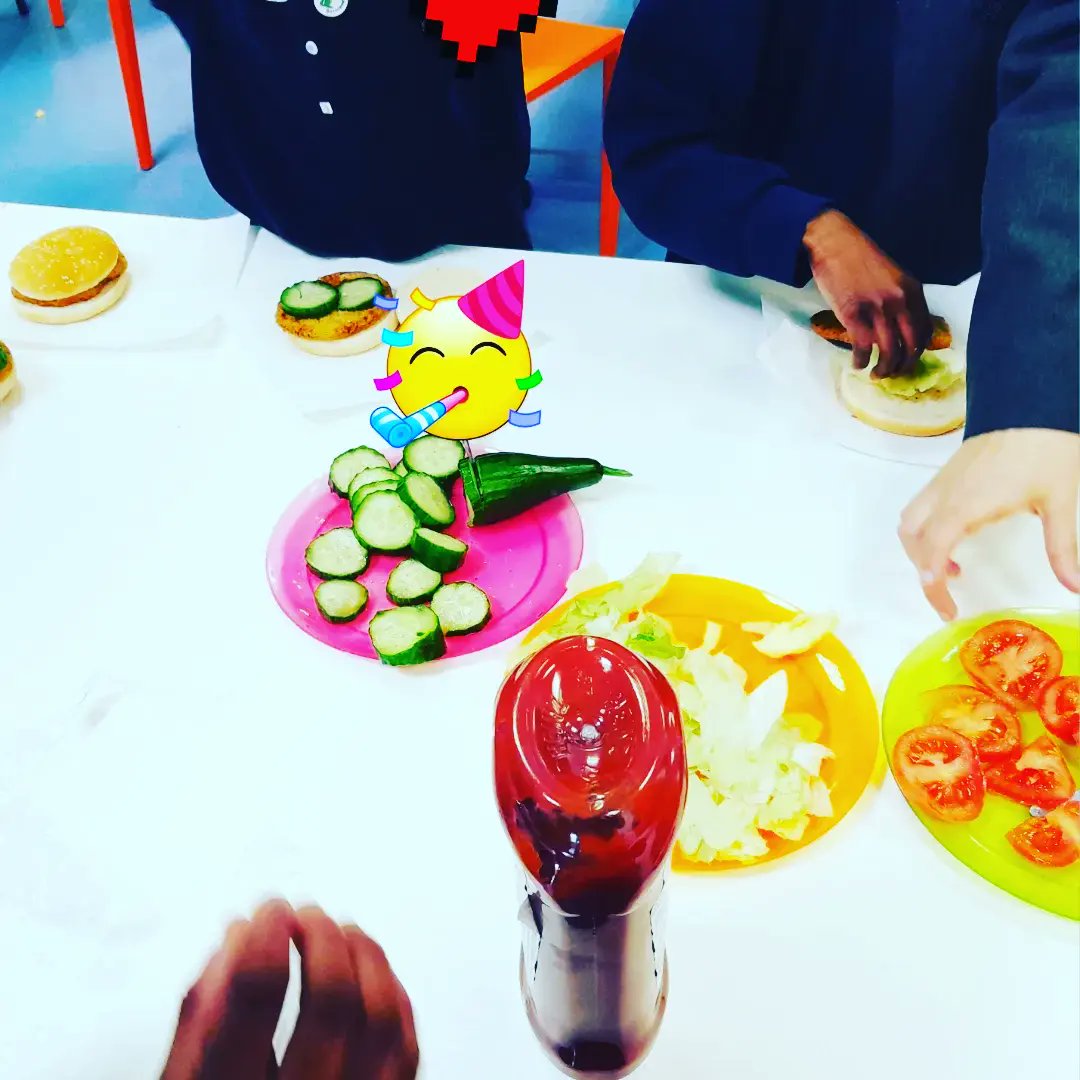angels_club19's tweet image. We had so much fun in #cooking sessions today! 
#cookingsession #angelsbreakafterschoolclub #angelscommunityhub #funactivtiesforkids #funtime