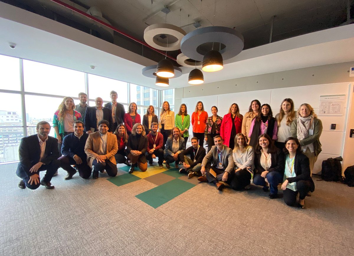 Hoy participamos en <a href="/GDFE_Arg/">GDFE</a> del lanzamiento de una mesa que reúne e impulsa a todos aquellas fundaciones y empresas que quieren lograr un impacto en educación. ¡Es entre todos!