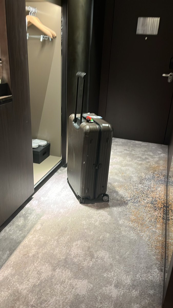 paolasb77's tweet photo. @TK_HelpDesk ½ bags sent. Mine disappeared!!! AMAZING SERVICE. Congratulations. #turkisharileneslostmybag https://t.co/sPPc0PZpMz