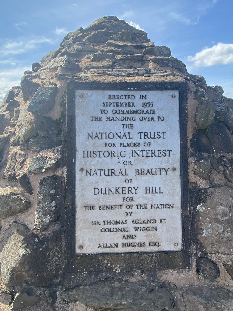 PeakBaggerQ's tweet photo. Back in the UK this week, bagging more #CountyTops. Dunkery Beacon (519m), Somerset county high point and Exmoor National Park high point. @Alex_QColorado #PeakBagging. #Sumerset https://t.co/VkoE5OyqK4