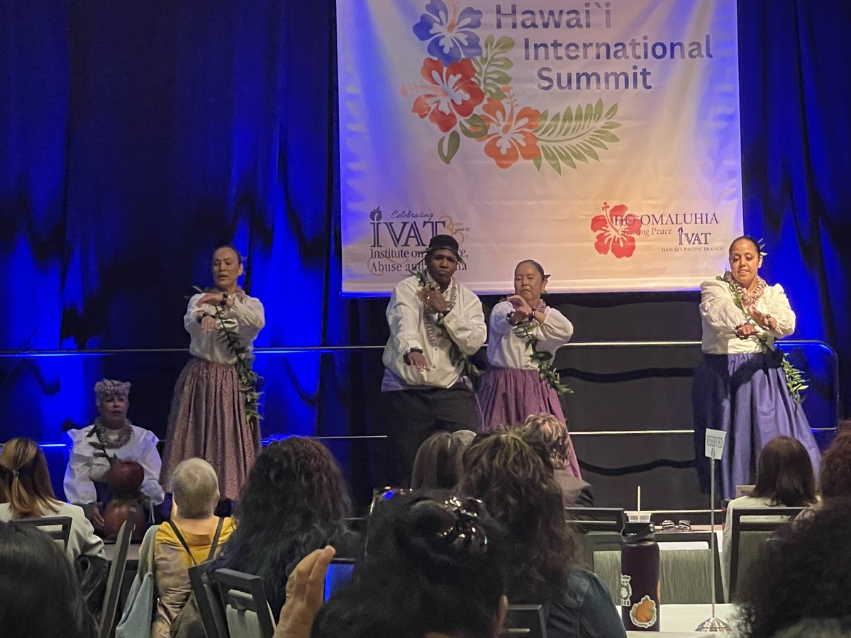 Lovingritmo's tweet photo. #gratitude for the opportunity to be of service this week with  @IVATCenters summit that is always grounded in honoring Hawaiian culture https://t.co/9umcS6IsNg