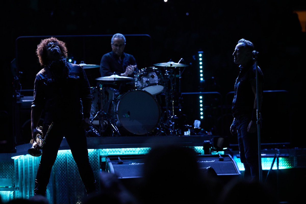 Transparent Clinch Gallery tweet media