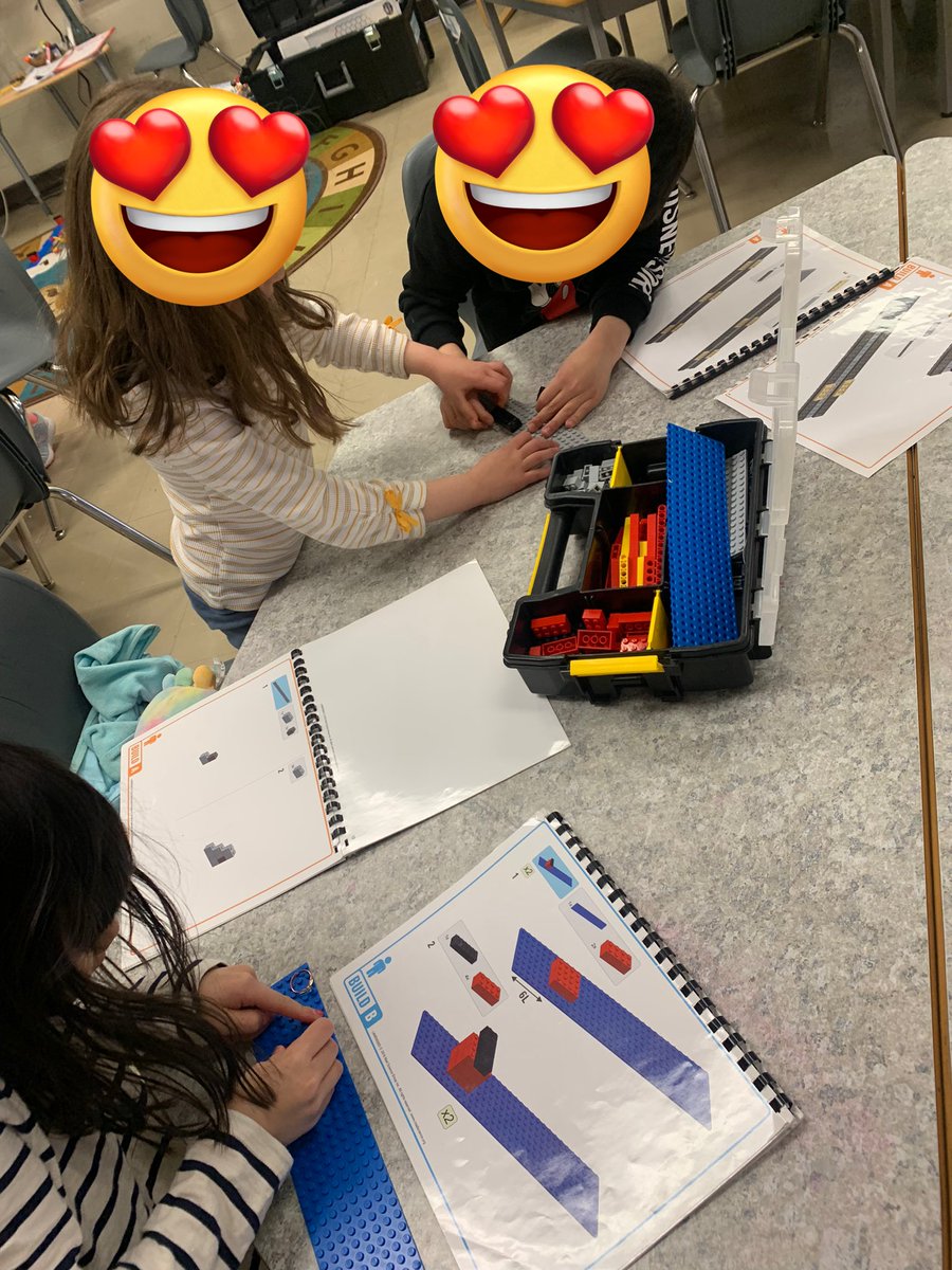 Thank you Microscope Mark from Mad Science for an awesome afternoon of science learning using Lego! Amazing bridges were designed, tested and reimagined! Thank you to <a href="/wdsparents/">WDS Council</a> for your generosity in making this possible!