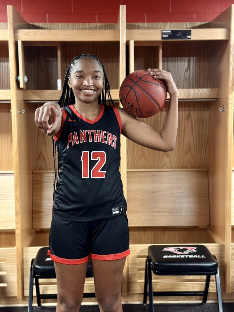 jakeabrunson12's tweet photo. Let’s work!!❤️🖤 #COMMITED https://t.co/iIVtX7QM4Y