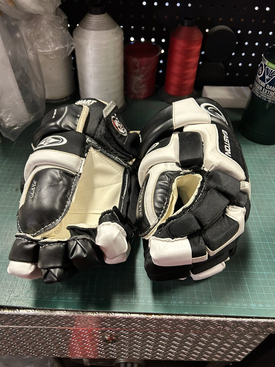 BreakawaySR's tweet photo. #TodayAtBreakaway  glove repalm and repair. Patches, palms and gussets. #Overhauled https://t.co/9nRJNFlvID