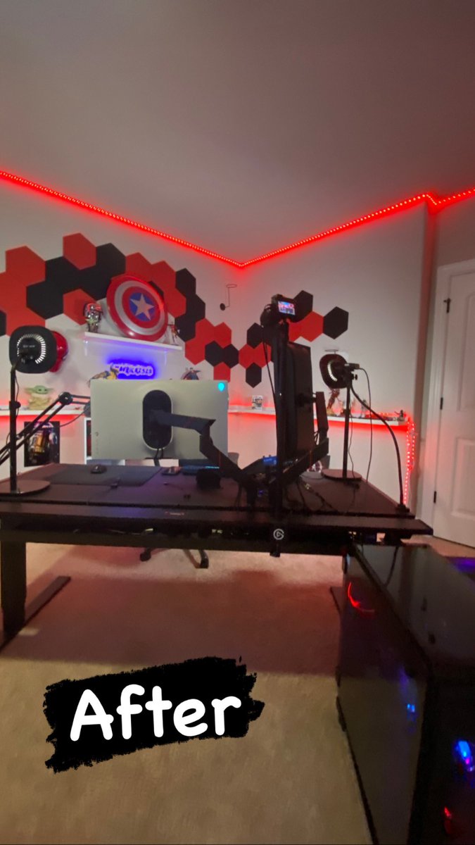 Mavrick_2525's tweet photo. Here is the updated room!! A brand new table by @secretlab that has amazing cable storage!! https://t.co/TMRNDuig7o