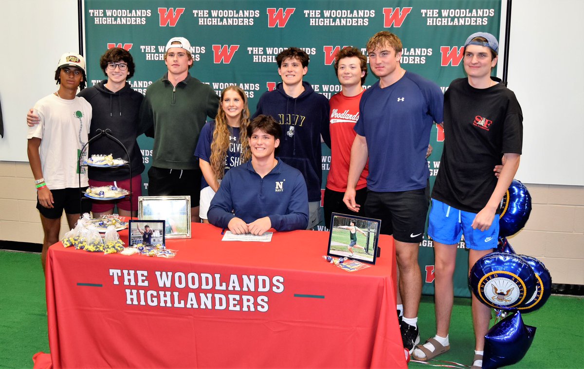 Thank you to everyone who came out!! #SigningDay <a href="/HighlanderSpeed/">Highlander Speed</a> <a href="/twhfootball/">Highlander Football</a> <a href="/NavyAthletics/">Navy Athletics</a> @Navy_TrackField