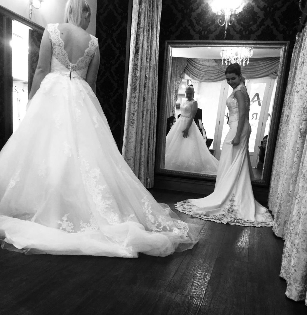 ABoutiqueUK's tweet photo. Another beautiful piece of work 👰 🤍#seamstresslondon #alterationslondon  #alterations #fashion #wedding  #tailoring #tailors #weddingdresses #weddingideas #weddingdressalterations #seamstress  #alterationsboutique #london #bridalalterations #weddingdressalterationslondon https://t.co/mUQPYzk5SB