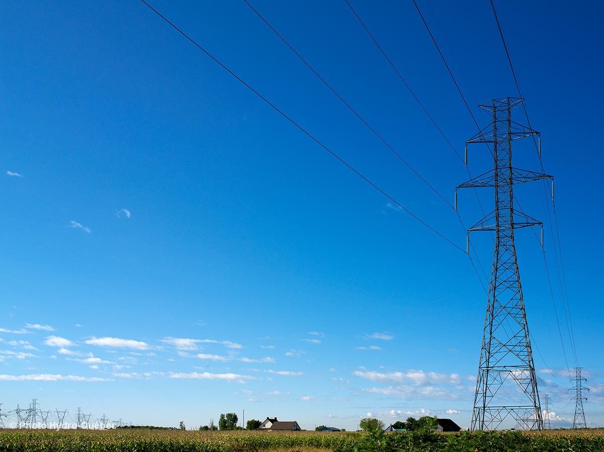 hydroquebec's tweet photo. Les clients qui ont été privés de courant aujourd’hui en lien avec la perte d'alimentation de groupes turbine-alternateur à Churchill Falls ont tous retrouvé le service, quelques heures après le début de l’événement.

Des travaux de maintenance qui ont eu lieu cet après-midi du côté de Newfoundland and Labrador Hydro ont entraîné une perte d'approvisionnement affectant les clients du Québec. Les mécanismes de protection de notre réseau de transport ont réagi correctement, pour protéger le système contre un débalancement du réseau, et c’est ce qui a entraîné des interruptions.

Nous travaillons avec notre partenaire pour déterminer la cause précise de l’événement.