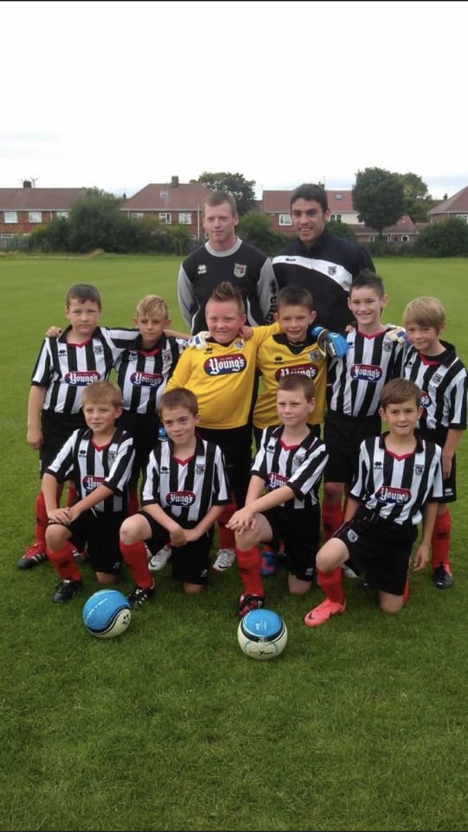 LawrenceHeward's tweet photo. Congratulations on making your home league debut @Aaronbraithwa10. Only seems 5 minutes ago you was starting out @GTFCAcademy 👏🏼🤩 

@shaunpearson5 you feeling old yet 👀 

#DreamBig #GTFC #OneOfOurOwn https://t.co/logBRH2hdD