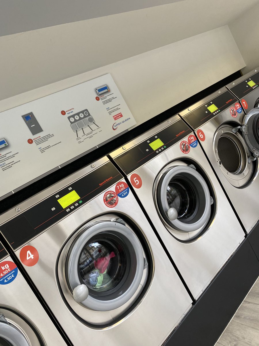 KT_W18's tweet photo. Washing 🫧 #erasmus23 https://t.co/LklhgiZGIV