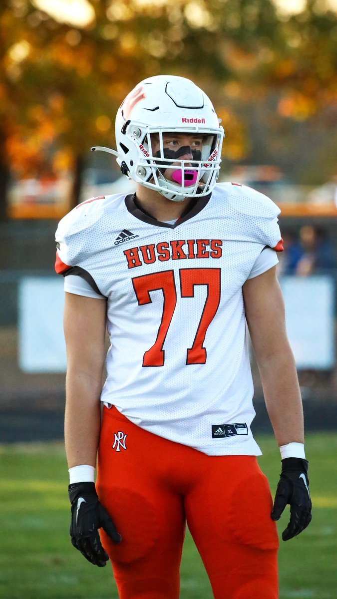 TheD_Zone's tweet photo. Portage Northern 2024 DE/OT Jackson Altwies was offered by Air Force and Army

https://t.co/6qC1a5mSTT https://t.co/bJ62wNOaqg