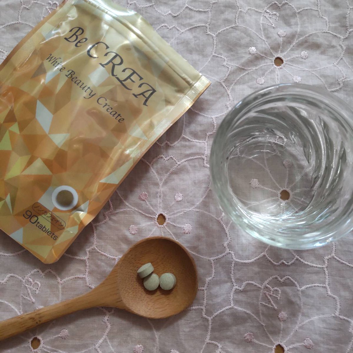 VynLkATU6P80UNN's tweet photo. 「BeCREA(ビクリア)white beauty create」
1日3粒サッと飲むだけで、“肌荒れ改善”!酵素や酵母、乳酸菌や食物繊維がたっぷりで、乱れた腸内フローラ環境を正常に整える効果も期待☆
#コエタス #PR #willes #グァバ葉ポリフェノール #グァバポリフェノール #becrea #インナーケア https://t.co/Ez0ngZuNsy