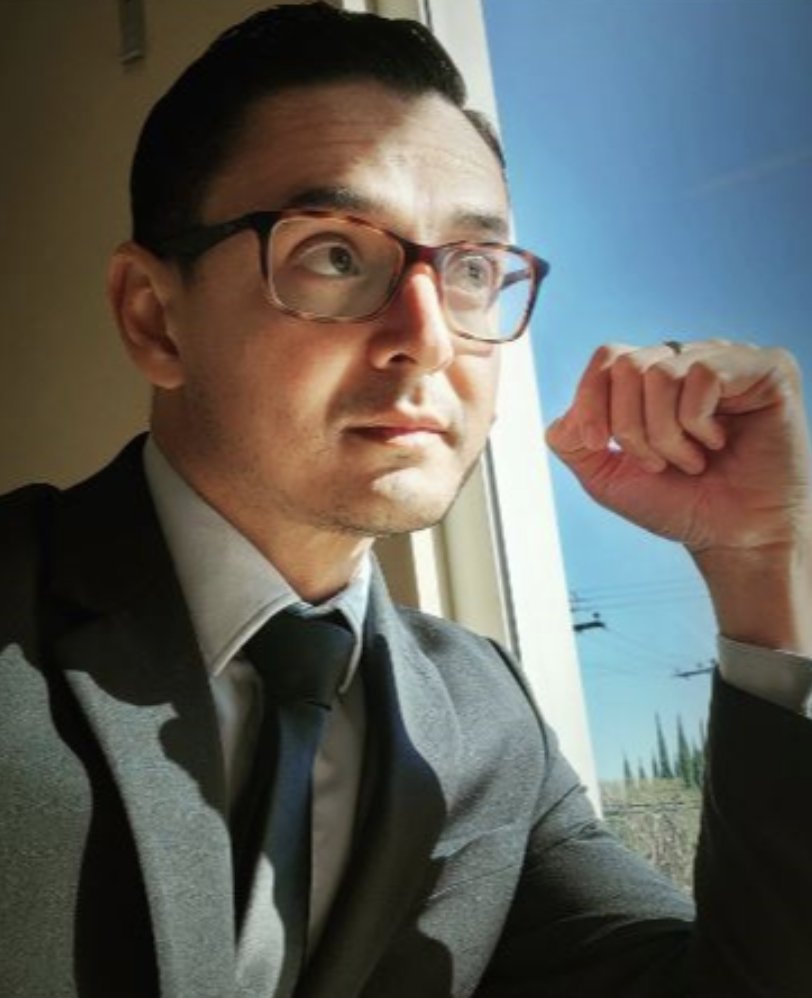 sims_library's tweet image. [Poem-a-Week] 60 Towards Artesia Station by Jean-Pierre Rueda
simslibraryofpoetry.substack.com/p/poem-a-week-…