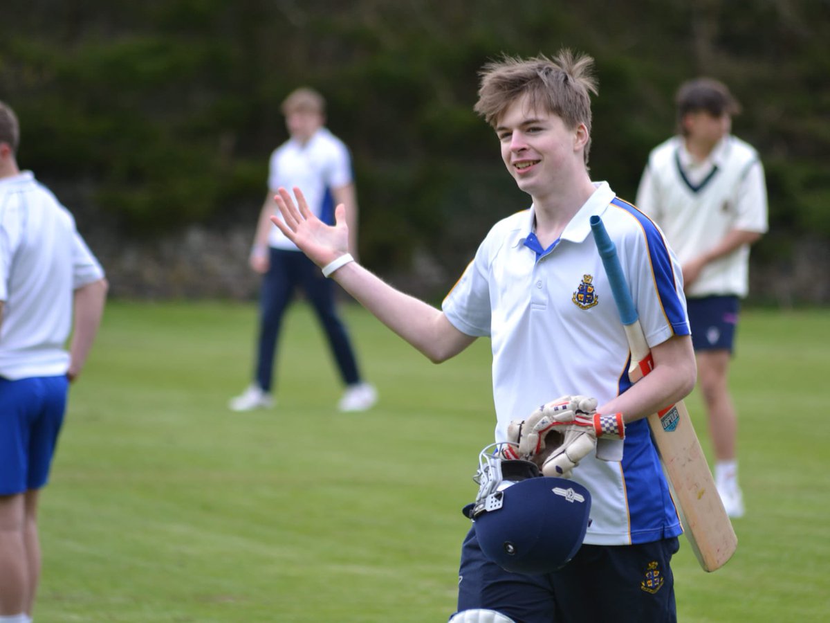 StrathallanSchl's tweet image. Competition, skill and friendship as @StrathallanSchl @strath_sport Senior Inter-House Cricket provides a perfect antidote to exam pressure for our senior pupils #StrathCommunity #FriendsForLife @BSAboarding