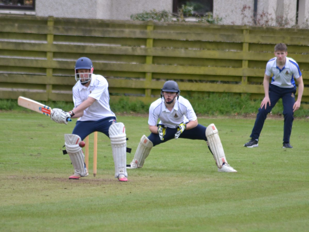 StrathallanSchl's tweet image. Competition, skill and friendship as @StrathallanSchl @strath_sport Senior Inter-House Cricket provides a perfect antidote to exam pressure for our senior pupils #StrathCommunity #FriendsForLife @BSAboarding