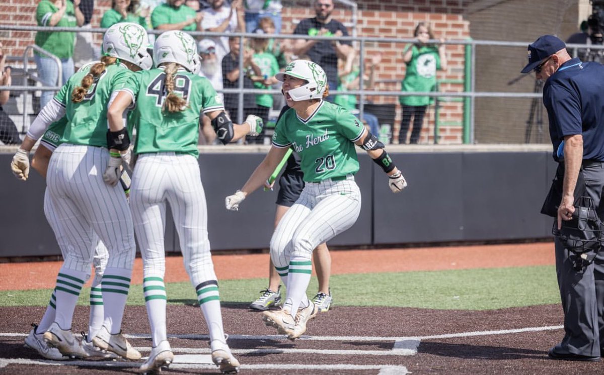 𝐃𝐎𝐖𝐍 𝐆𝐎𝐄𝐒 #𝟐𝟒 𝐕𝐈𝐑𝐆𝐈𝐍𝐈𝐀 𝐓𝐄𝐂𝐇

Marshall 2 

#24 Va Tech 1 

What an amazing game from this entire team! Marshall is now 39-7 on the year! The ladies played incredible all day 🔥🔥