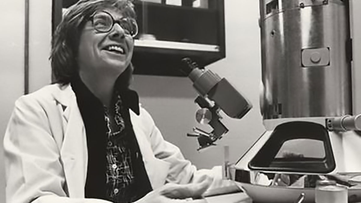 An extraordinary #WomanInMedicine, Ruth Bleier exposed the gender bias in the field of biology. And she didn't let being blacklisted by the House Un-American Activities Committee in the 50's stop her from changing the lives of women. #importantwomen #science #stem #womeninscience