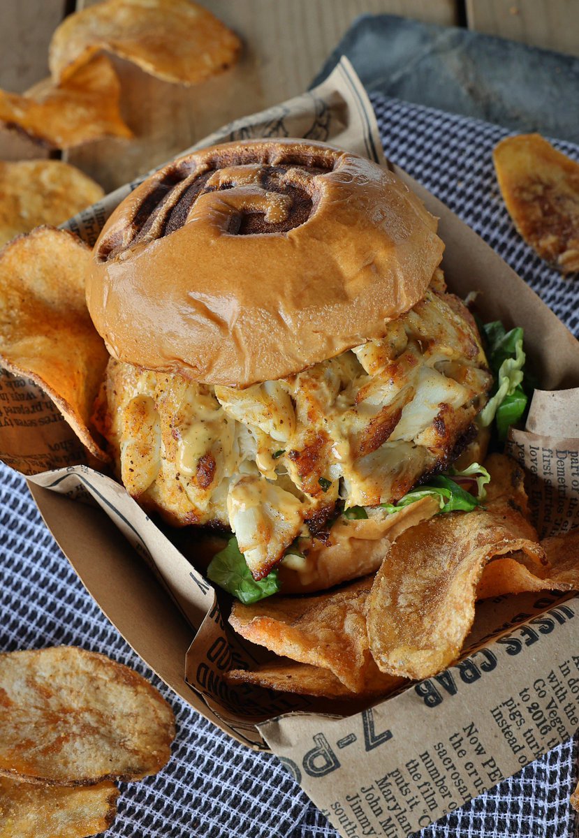 JimmysSeafood's tweet image. 🦀 Seventh of ten giveaways today will be free Crab Cakes for a week, shipped anywhere in America!

🚀 Like, comment, and retweet for your chance to win. Must be following our account on twitter.

😃 Winner selected at 6:300 PM!