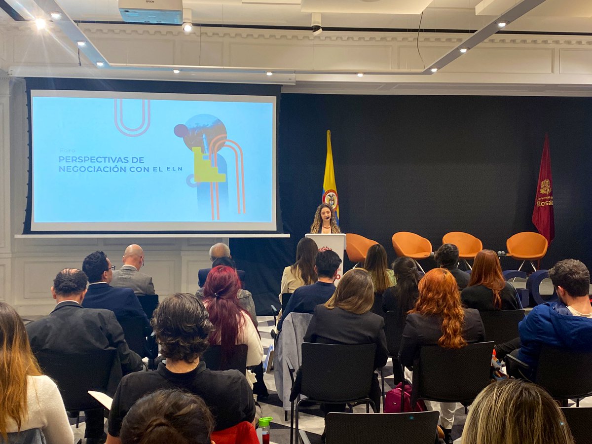HannsSeidelCol's tweet photo. 🔴 Estamos #EnVivo en el #Foro Perspectivas de negociación con el #ELN organizado por @CentroDialogoUR @Instituto_CAPAZ y @HannsSeidelCol 

Conéctate 📹 https://t.co/C40Eb4cPqs

#AlServicioDeLaPaz 🇨🇴 https://t.co/XceVLm3Bru