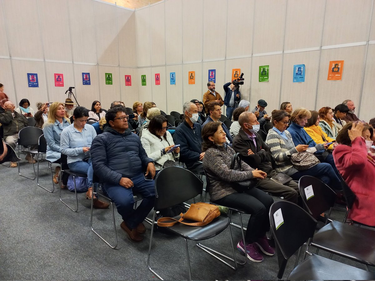 SaldarriagaConc's tweet photo. #AEstaHora se desarrolla el lanzamiento de los libros de #HistoriasEnYoMayor en la @FILBogota, espacio que realizamos en alianza con @Fund451 e @integracionbta. #FILBoIncluyente https://t.co/RcGnp7f7fw